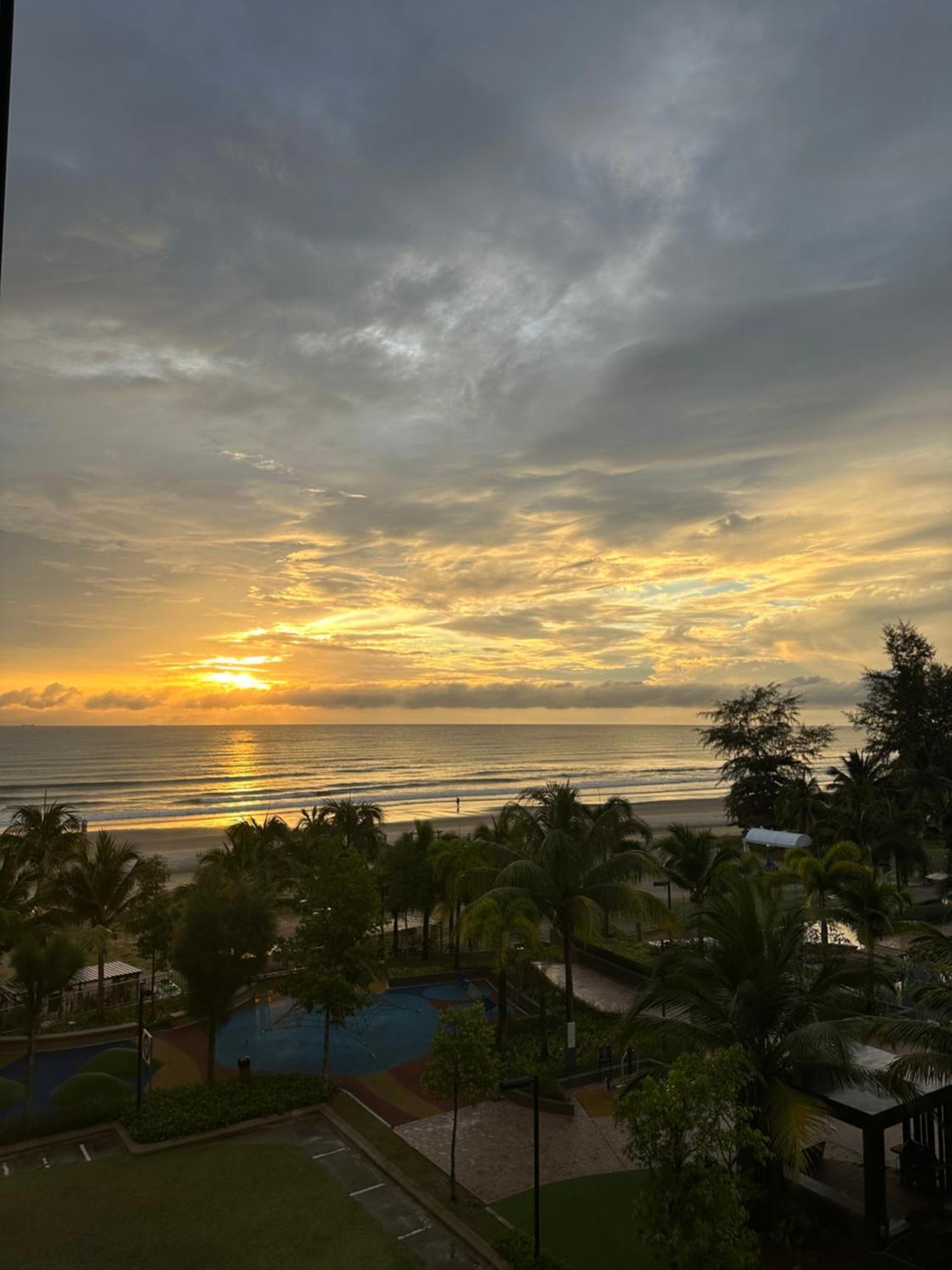 Timurbay Anda Kuantan Luaran gambar